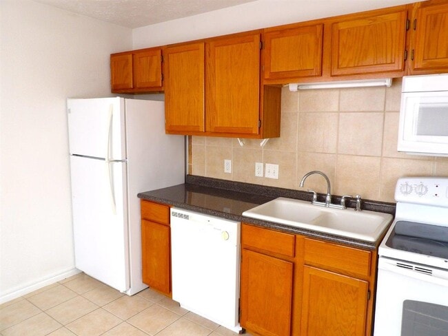 Photo - 2835 Mobley St NW