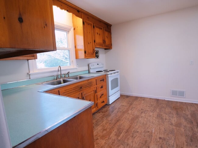 Photo - 3 BED 1 BATH RANCH HOME IN MECHANICSVILLE