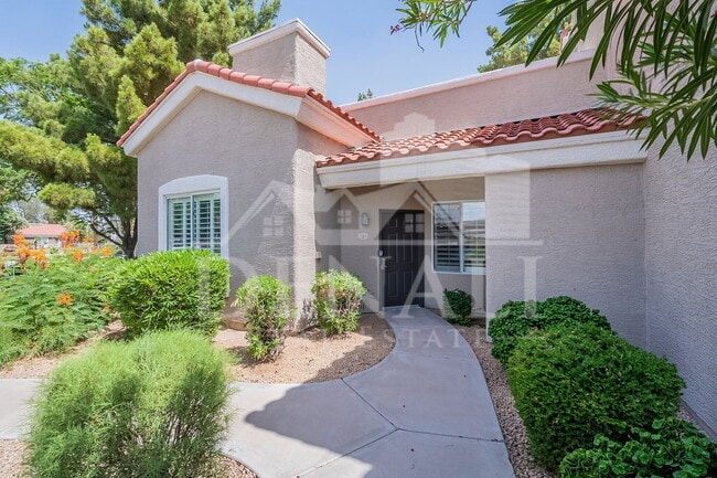 Building Photo - 2929 W Yorkshire Dr