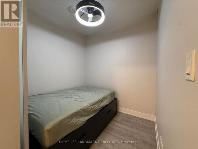 Photo - 56 Andre de Grasse St Unité 1613