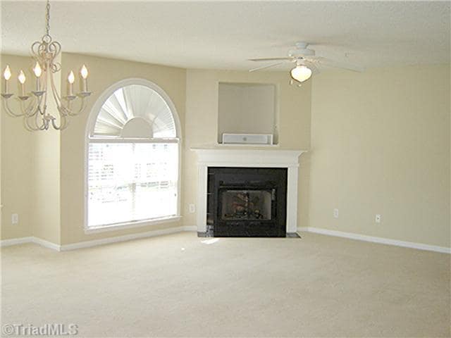 Great condo near WF and shopping - Great condo near WF and shopping