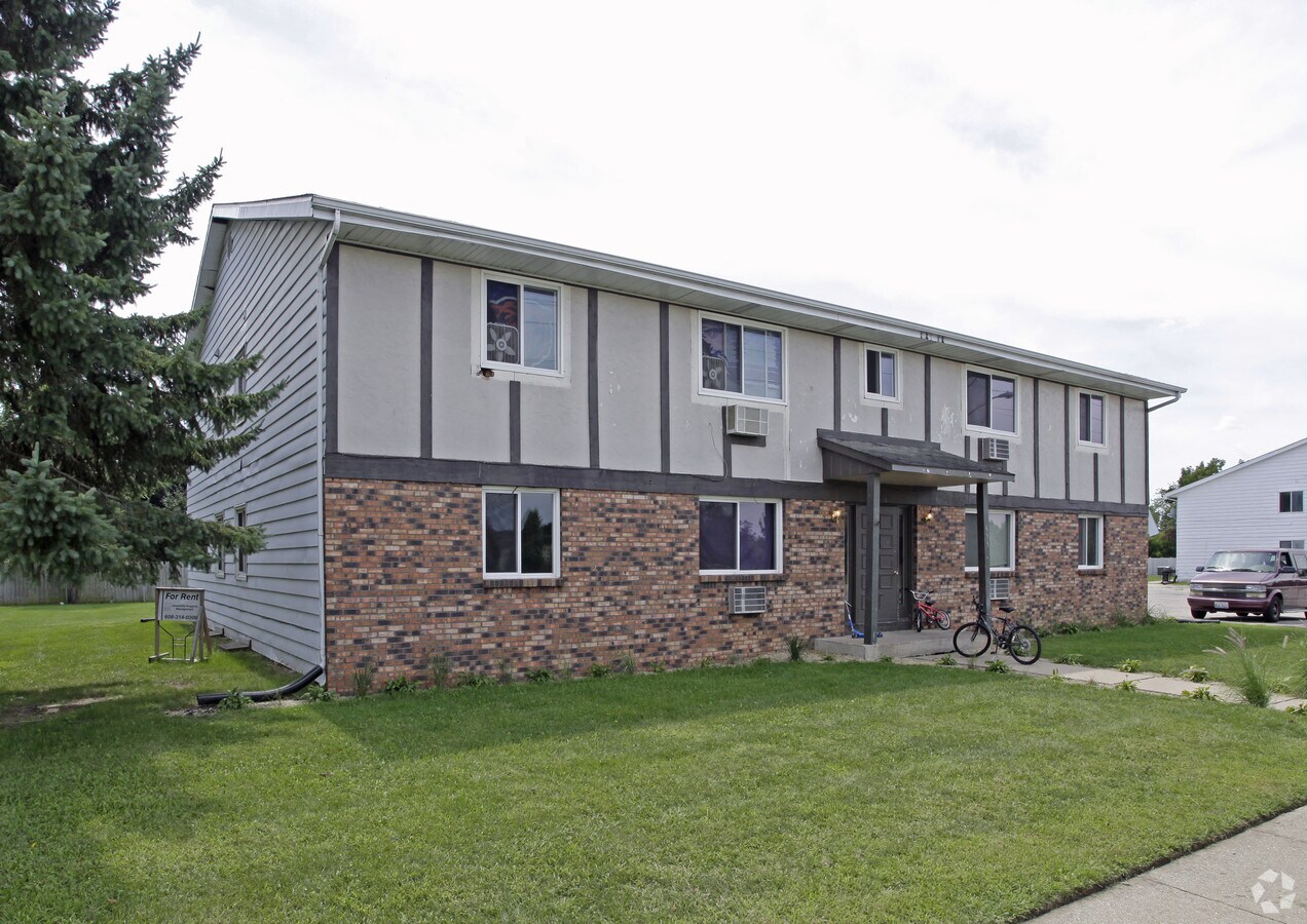 Photo - 647 Kellogg Ave