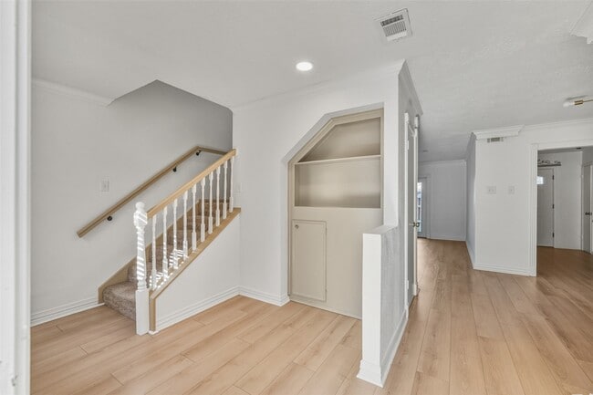 Photo - 205 Granberry St