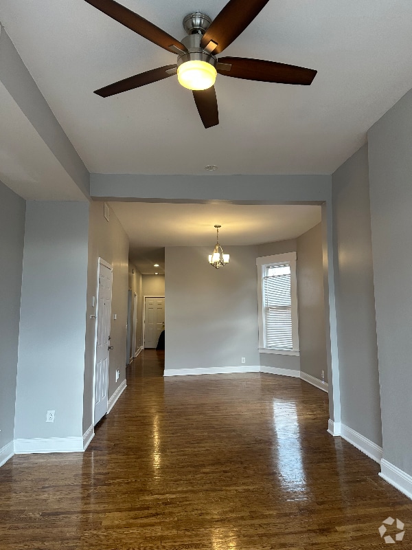 Building Photo - 6535 S Rhodes Ave Unit 1 Rental