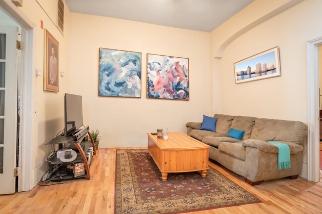 Photo - 707 Garden St Unit 1
