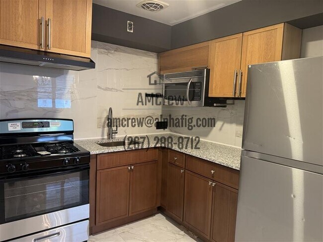 Photo - 10008 Jeanes St