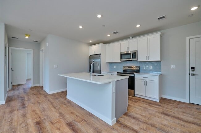 Photo - 45 Holbrook Rd Unidad 1