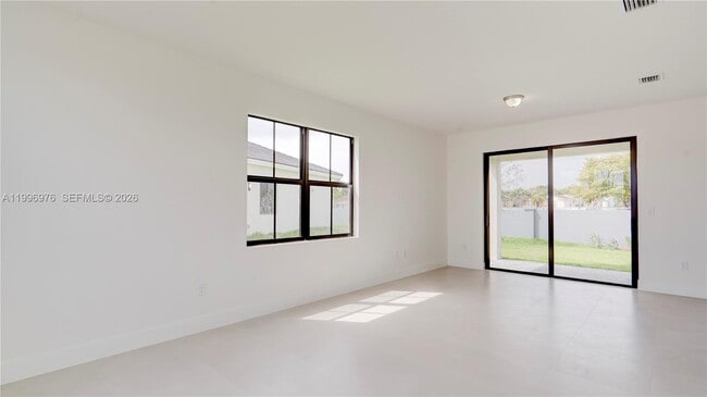 Photo - 20930 SW 96th Ave