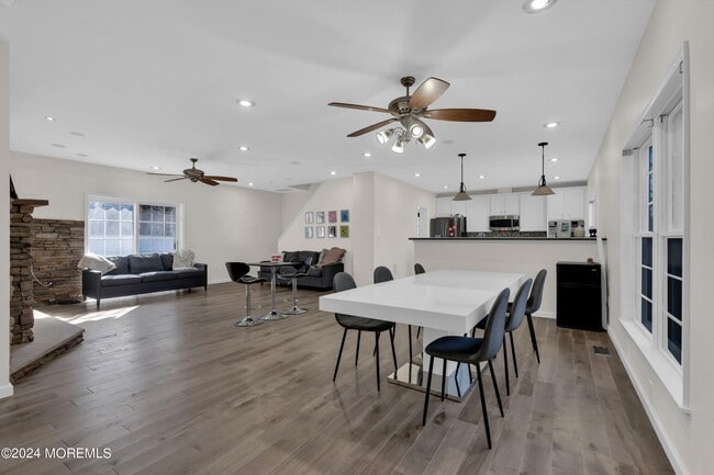 374.5 W Park Ave