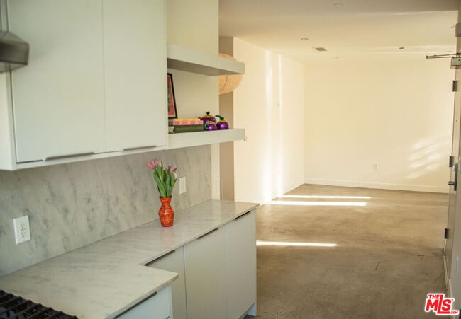 Photo - 4826 Franklin Ave Unidad 2