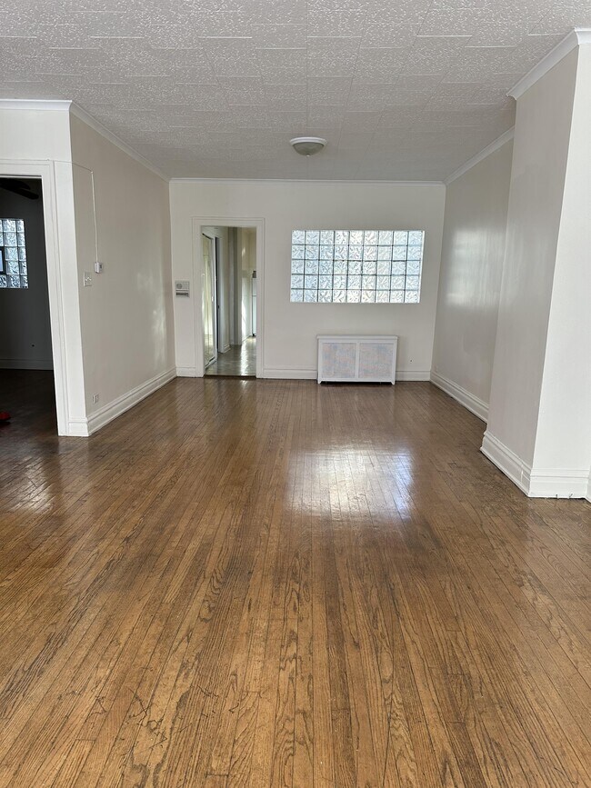 Photo - 5308 W North Ave Unidad 1