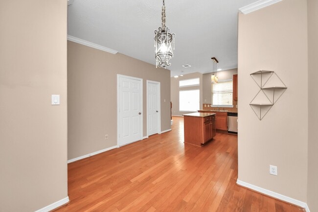 Photo - 823 Sterling Creek Cir