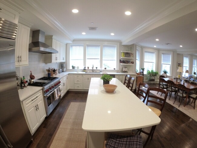 Photo - 11 Alton Pl Unit #2