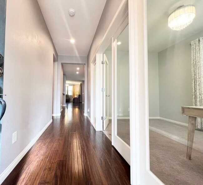 Photo - Beautifully upgraded house in Summerlin