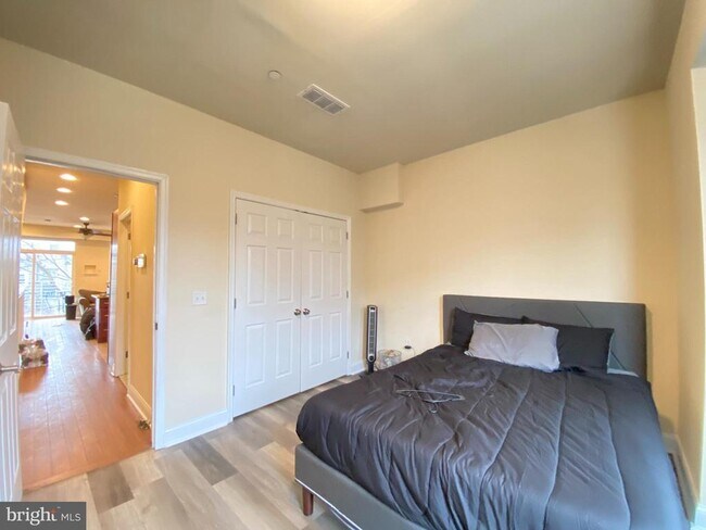 Photo - 2028 N 18th St