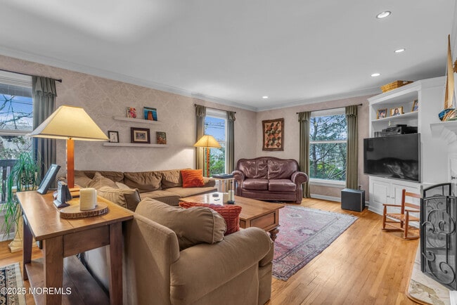 Photo - 2420 Cedar St