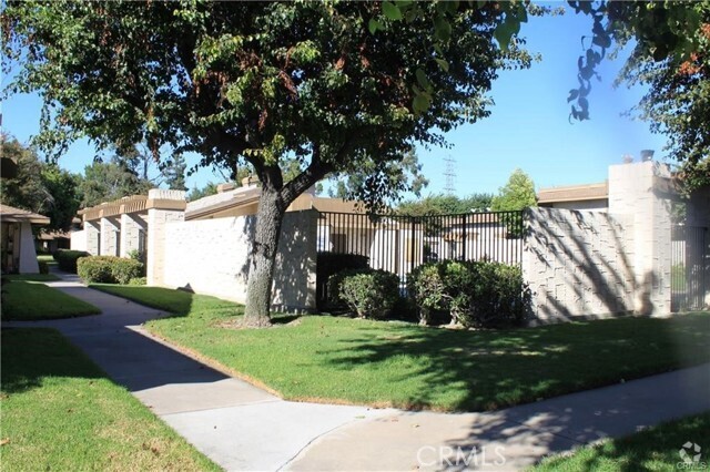 Building Photo - 17772 Palo Verde Ave Rental