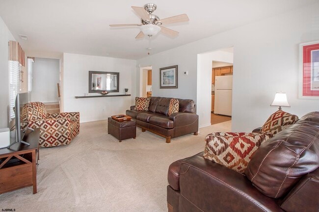 Photo - 18 N Adams Ave