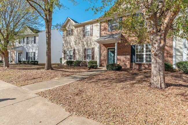 Building Photo - 5813 Neuse Wood Dr Rental