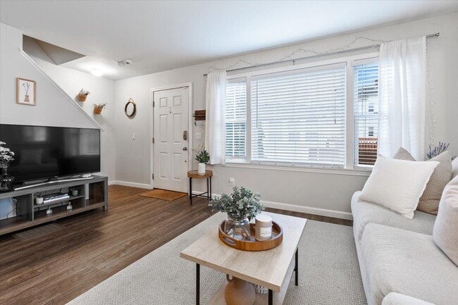 Photo - 16 Weld Ave Townhome
