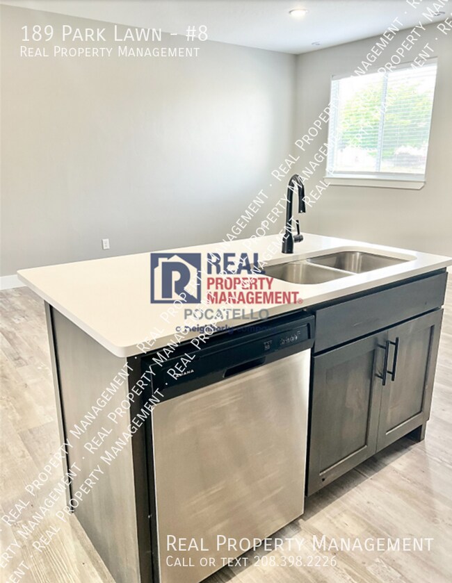 Photo - 3 Bedroom 2.5 Bathroom Town Home - 1 Car G... Unit #8