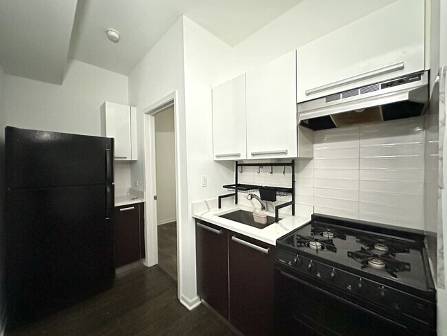 Photo - 5054 N Winthrop Ave Unidad 112