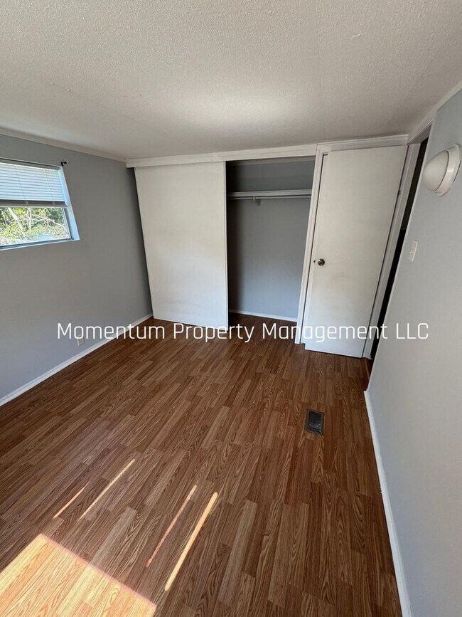 Photo - Gorgeous 2/1 in Brooksville! Don't Miss Out!