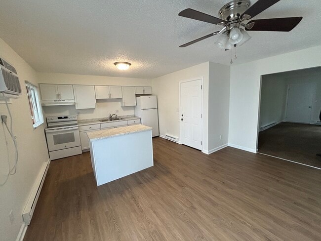 Photo - 207 S King St