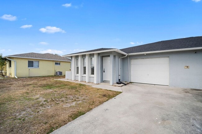 Photo - ****SPECIAL 2 WEEKS FREE****  Move-In Ready Cape Coral Home – Newly Remodeled Interior