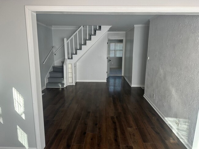 Photo - Awesome 2 bedroom house just outside Antioch!