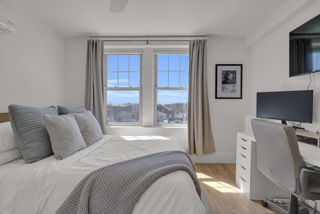 Photo - 26 Bradlee Rd Unit 402