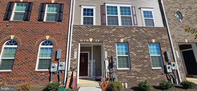 Photo - 5426 Greenpoint Ln