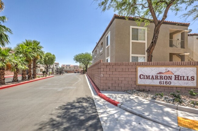 Building Photo - 2 bed 2 bath condo in Cimarron Hills