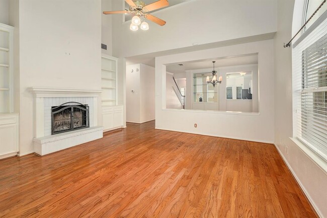 Photo - 9401 Caracas Dr