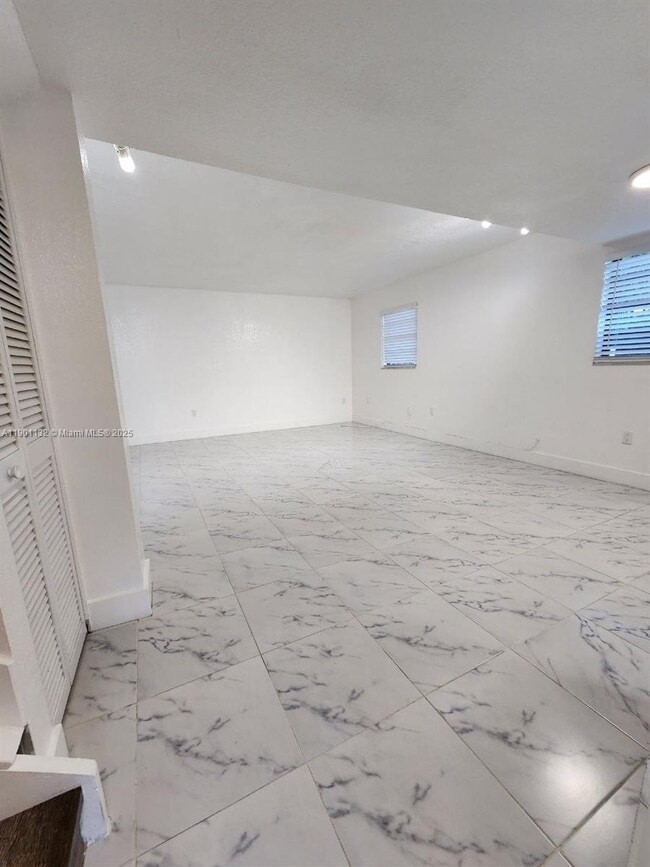 Photo - 5100 W 12th Ln