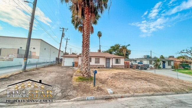 Building Photo - 2105 Del Amo Way