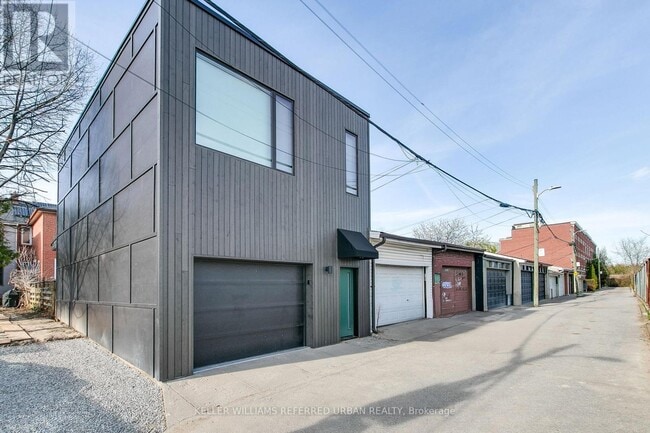 Photo - 101 Pendrith St