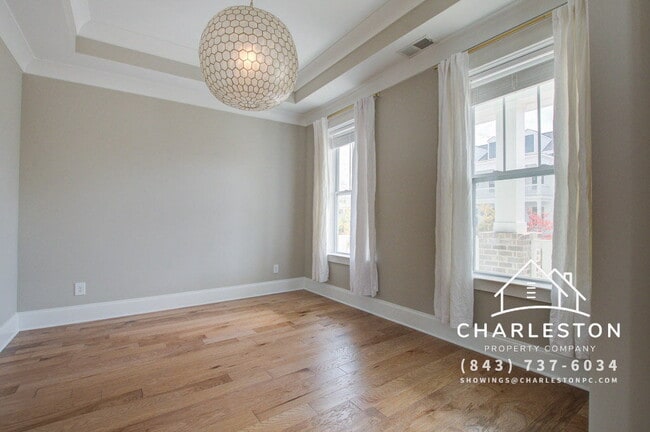 Photo - 1636 Juliana St