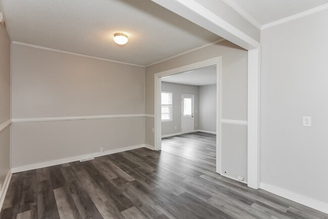 Photo - 906 N Broad St