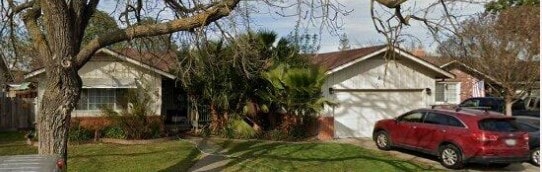 Building Photo - 247 E Canterbury Dr