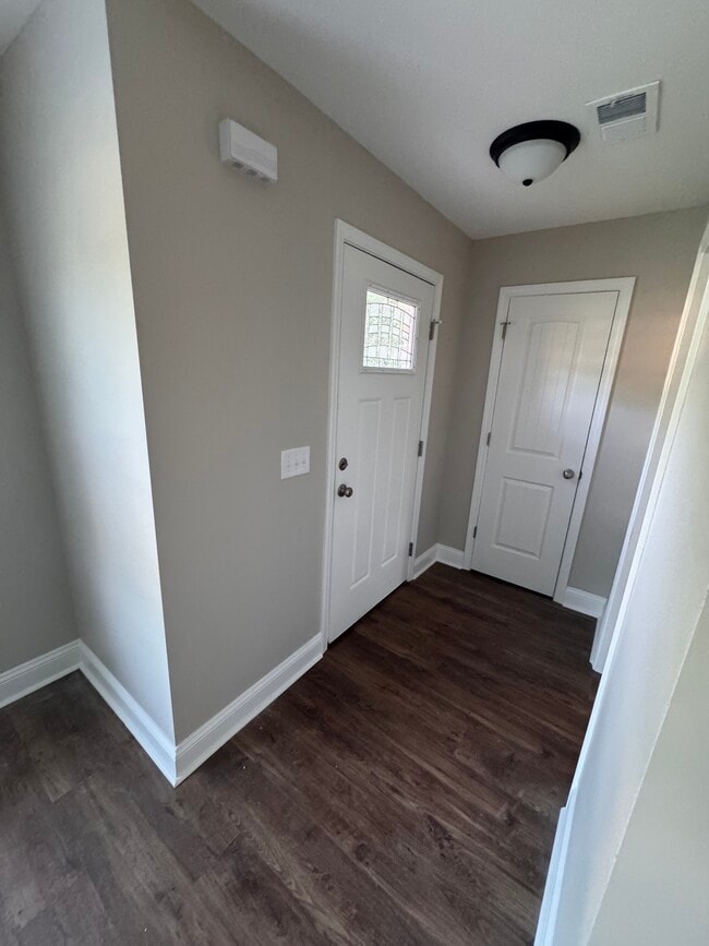 Photo - 914 Wateree Blvd