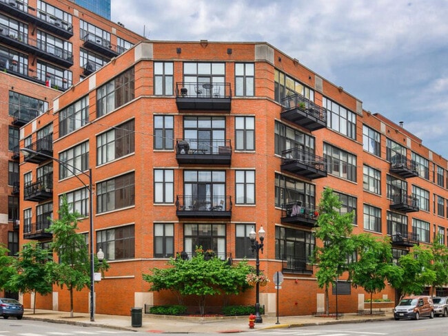 Building Photo - 333 W Hubbard St Unit 502 Rental