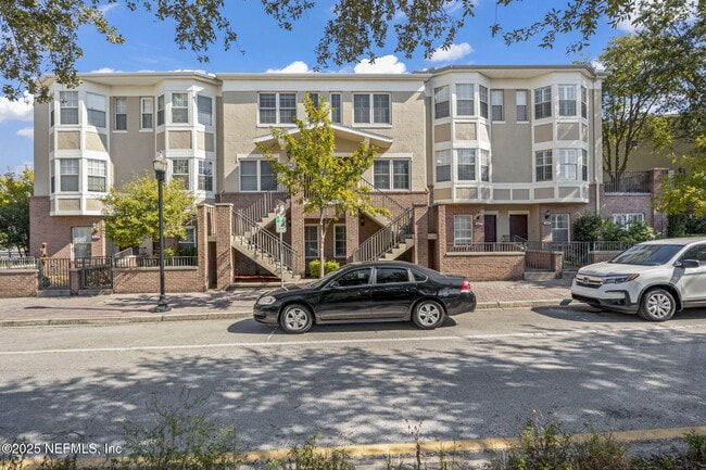 Building Photo - 509 N Market St Rental
