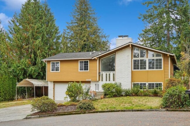 Building Photo - 5 bedroom in Renton WA 98058