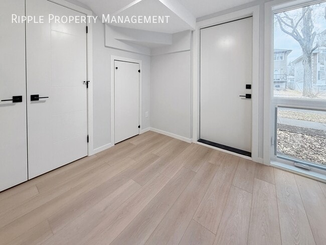 Photo - Modern 1 Beds, 1 Baths Basement/Lower | No Pets Allowed