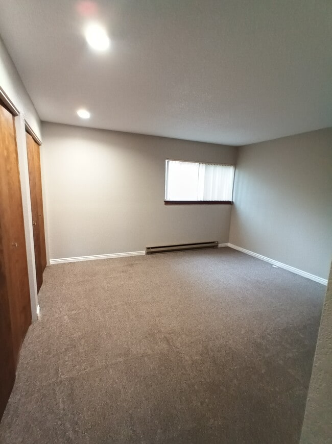 Photo - Parklane Apartments