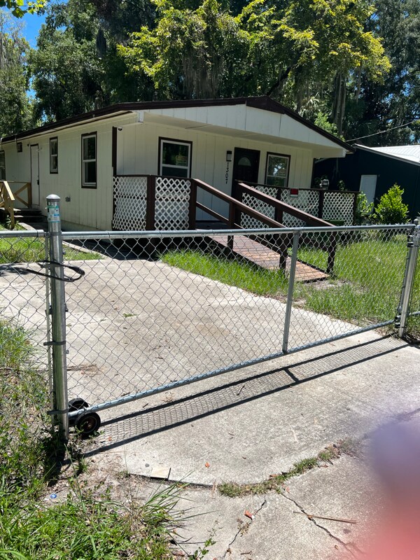 Photo - 1307 Olive St