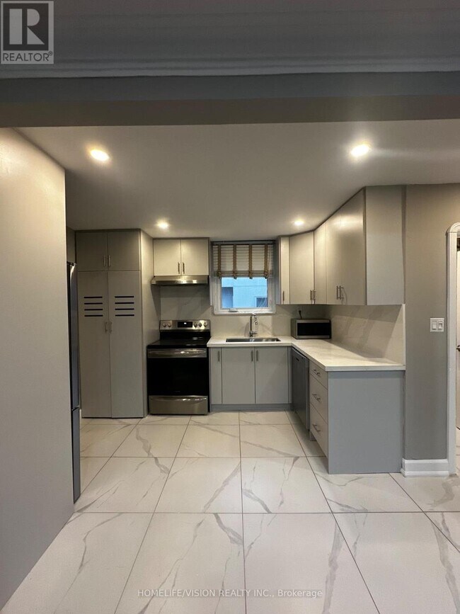 Photo - 238 Glebemount Ave