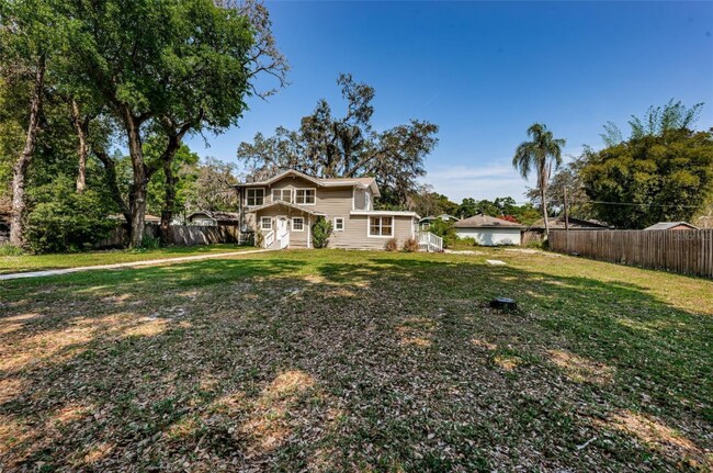 Photo - 1104 E Genesee St