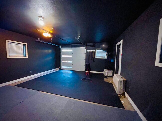 2336 Oregon Ave